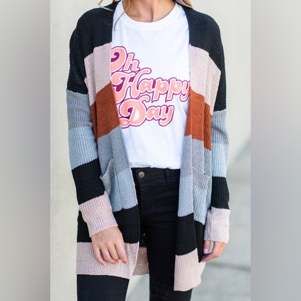 Boutique BABE STRIPED KNIT CARDIGAN size small